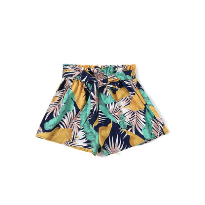 Shorts pour femmes avec motif floral et taille élastique Chic und Stil