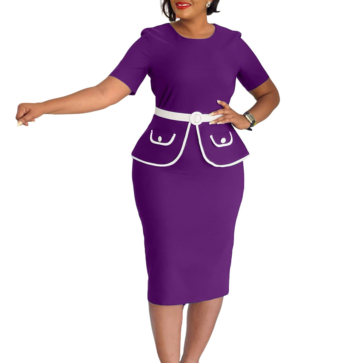 Femme Robe cintrée élégante avec application de poches pétillante et large ceinture Chic und Stil