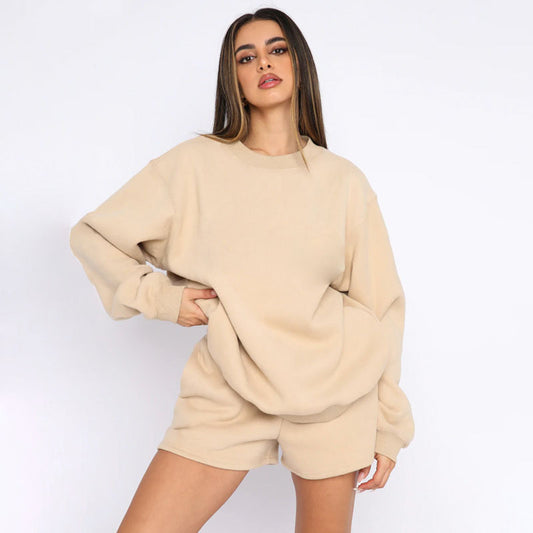 Casual hoodie and shorts set Chic und Stil for women