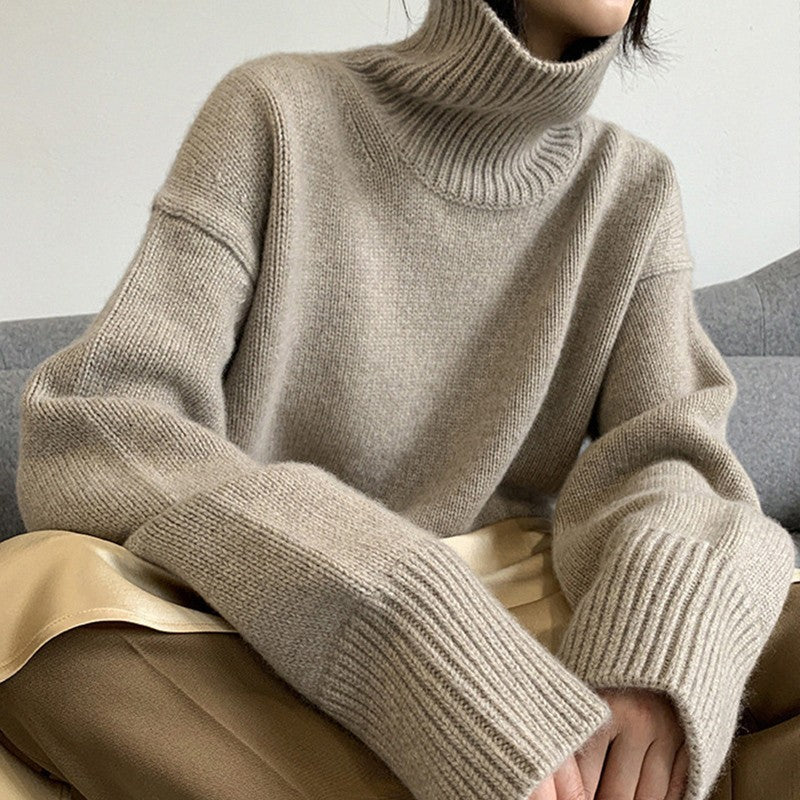 Dames Pull iconique à col haut et coupe oversize Chic und Stil