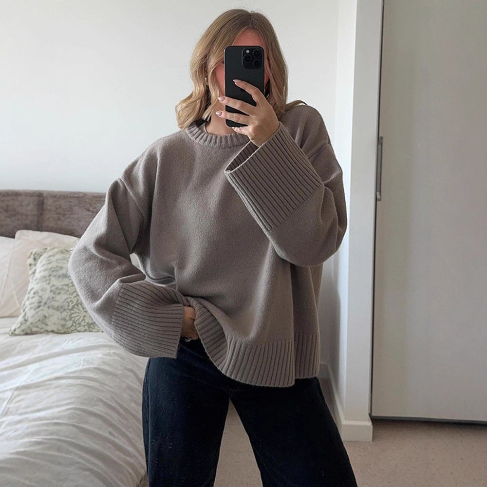 Chunky knit pullover for women with oversized sleeves Chic and Style