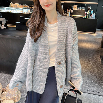 Dame cardigan avec fermeture à double bouton et matériau doux Chic und Stil