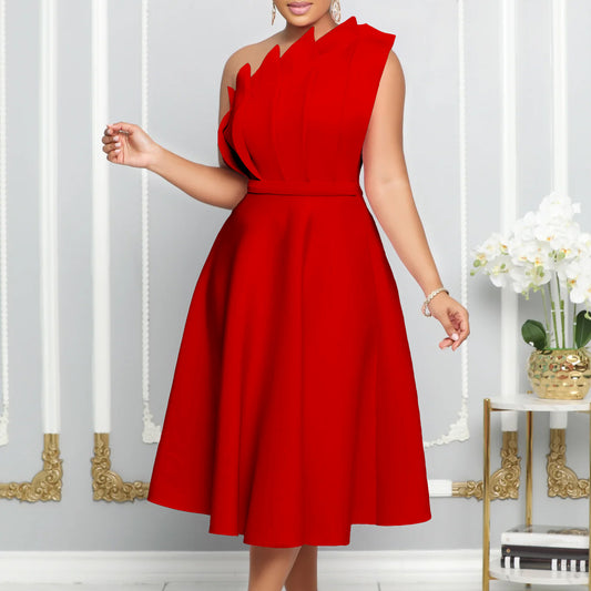 Robe charmante à une épaule pour dames avec drapé et ceinture cintrée Chic und Stil