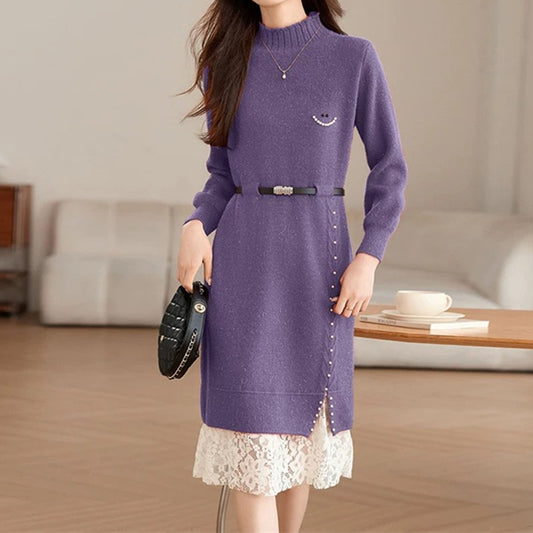 Robe en tricot pour femmes avec des détails de boutons décoratifs et de la dentelle Chic und Stil