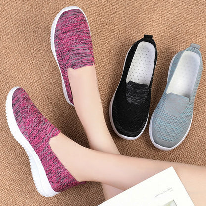 Baskets de sport slip-on pour femmes avec dessus en matériau respirant et semelle antidérapante Chic und Stil