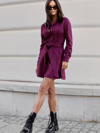 Robe chemise pour dames en doux similicuir avec une taille élégante Chic und Stil
