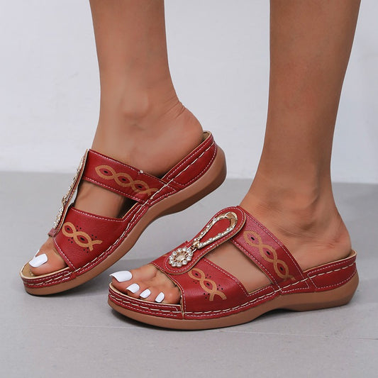 Sandales de loisirs mode pour femmes avec des sangles décorées et une semelle confortable Chic und Stil