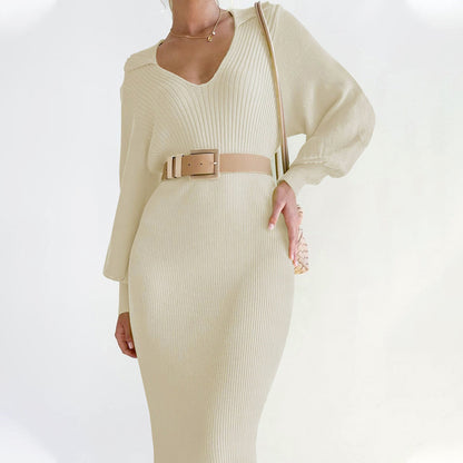 Robe en tricot pour femmes avec ceinture à la taille et joli décolleté en V Chic und Stil