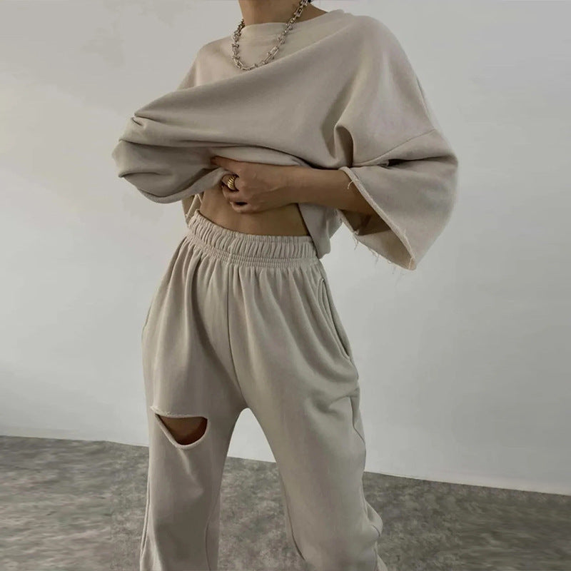 Casual set for women with oversized top and elastic pants Chic und Stil
