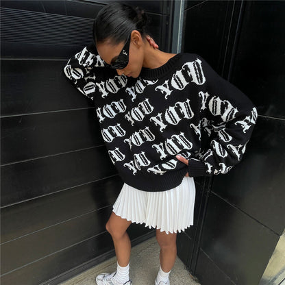 Pull en tricot décontracté pour femmes avec une inscription moderne et une coupe ample Chic und Stil