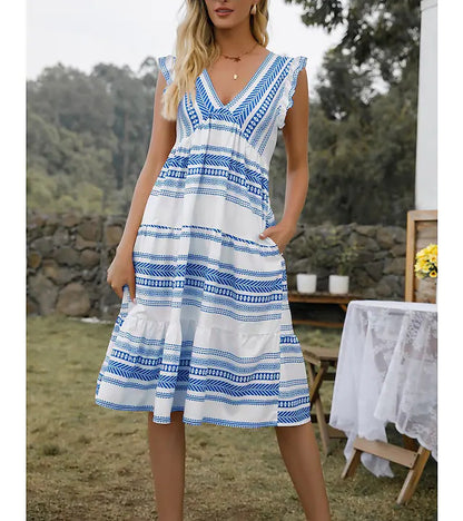 Robe de loisirs pour femmes avec des détails de volants raffinés et un design de ceinture élégant Chic und Stil