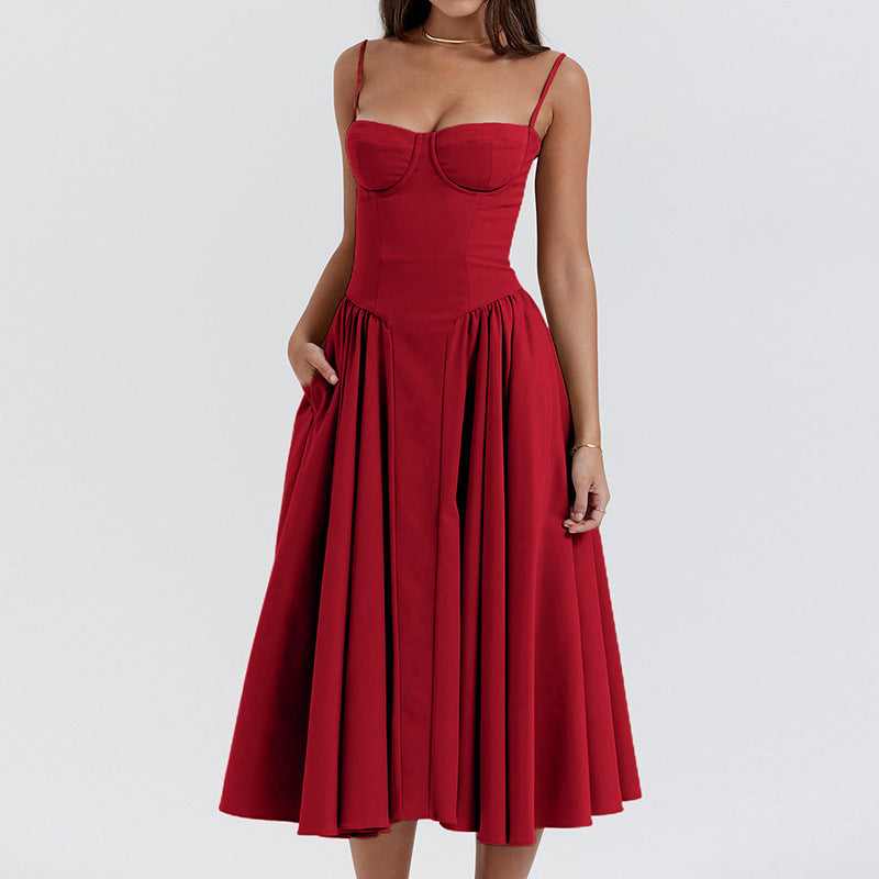 Robe mi-longue pour femmes avec design sans bretelles et jupe plissée volumineuse Chic und Stil