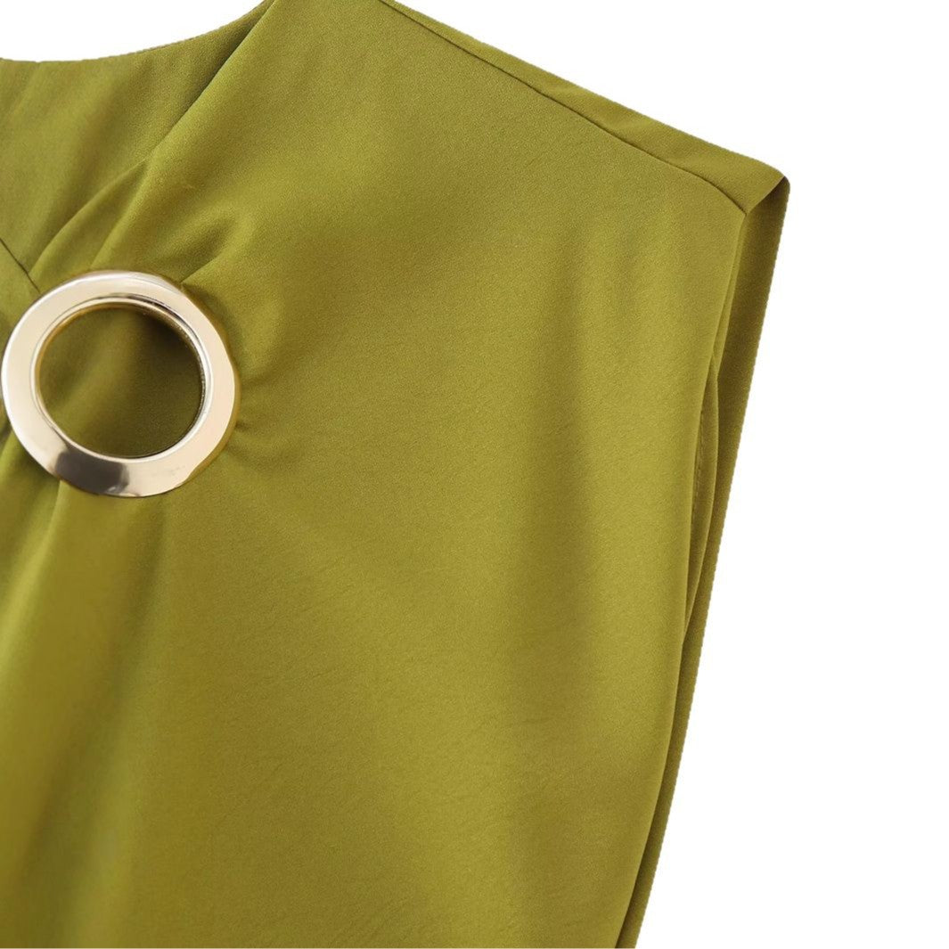 Robe en jersey élégante pour femmes avec volants détaillés et élément de bijou raffiné Chic und Stil