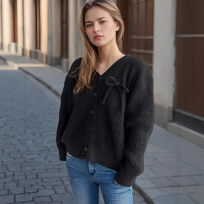 Dame Cardigan avec un motif de structure fin et des détails de bouton décoratifs Chic und Stil