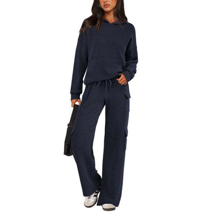 Casual fleece hoodie set for women and chic cargo pants