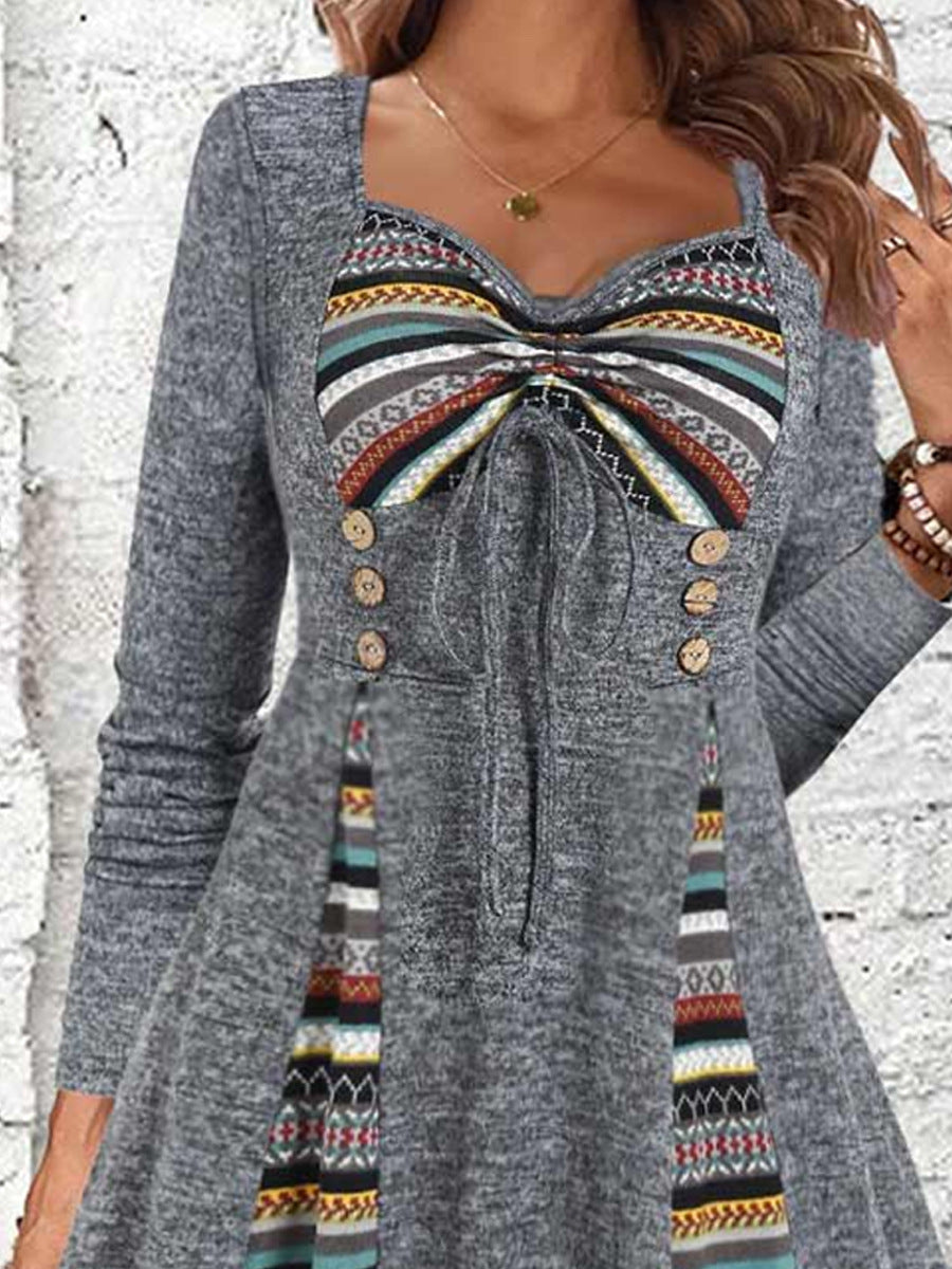 Robe pour femmes avec miroir de motif unique et taille ornée de boutons Chic und Stil