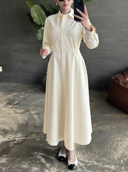 Robe chemise pour femmes avec boutonnière élégante et silhouette cintrée Chic und Stil