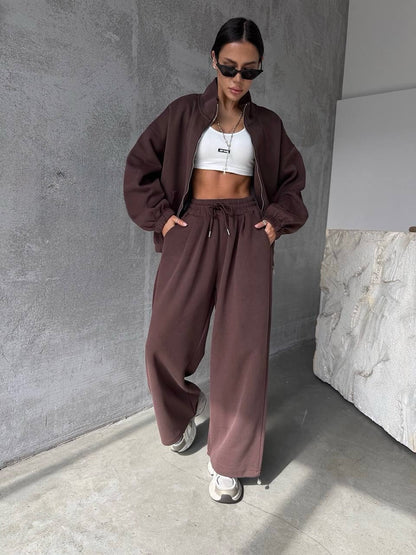 Casual polar tracksuit set for women with wide pants and oversized jacket Chic and Style