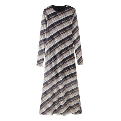 Robe maxi pour femmes avec un motif à carreaux moderne et une coupe élégante Chic und Stil
