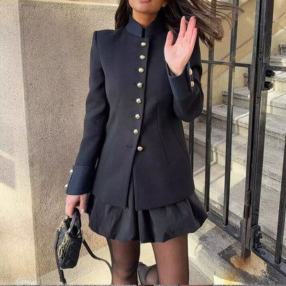 Dames élégante veste matelassée avec col montant et boutons dorés Chic und Stil