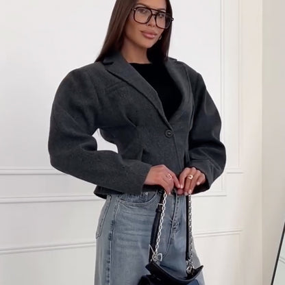 Blazer structuré pour femmes avec des épaulettes élaborées Chic und Stil