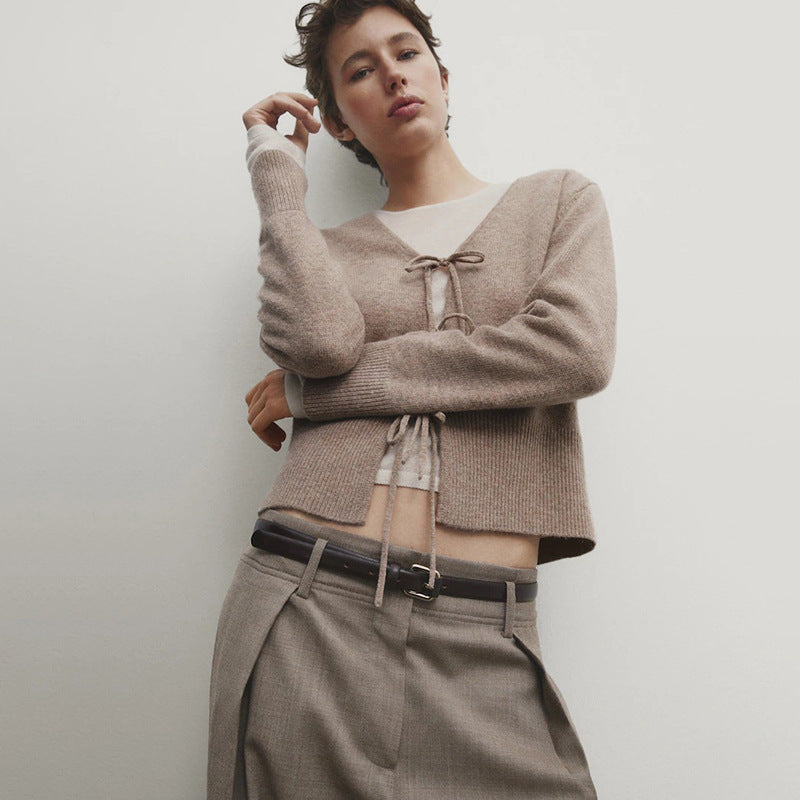 Dames pull-over douillet avec ceinture à nouer et décolleté en V Chic und Stil