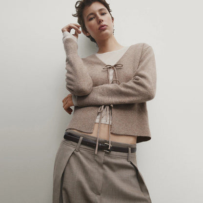 Dames pull-over douillet avec ceinture à nouer et décolleté en V Chic und Stil