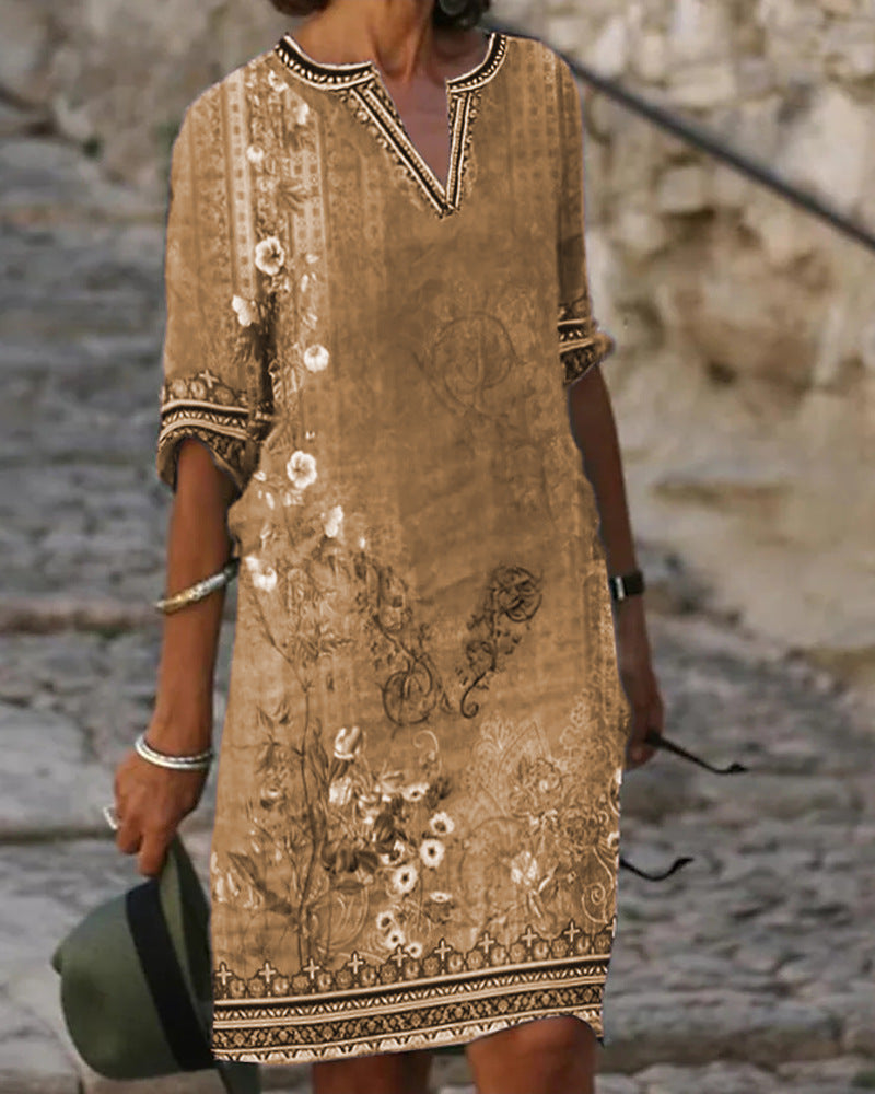 Robe d'été aérienne pour femmes avec design floral Chic und Stil
