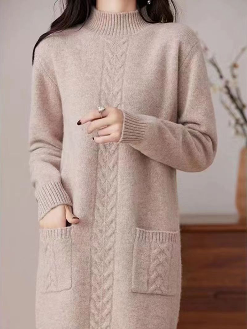Robe en tricot pour femmes avec un design de poches pratique et un motif de tresses élégant Chic und Stil