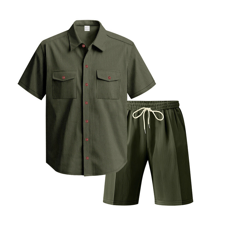 Ensemble décontracté pour hommes avec haut texturé et shorts Chic und Stil