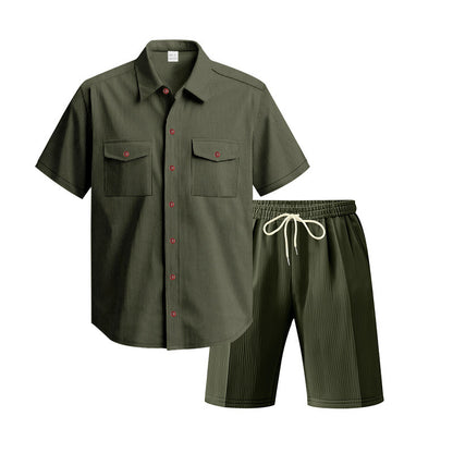 Ensemble décontracté pour hommes avec haut texturé et shorts Chic und Stil