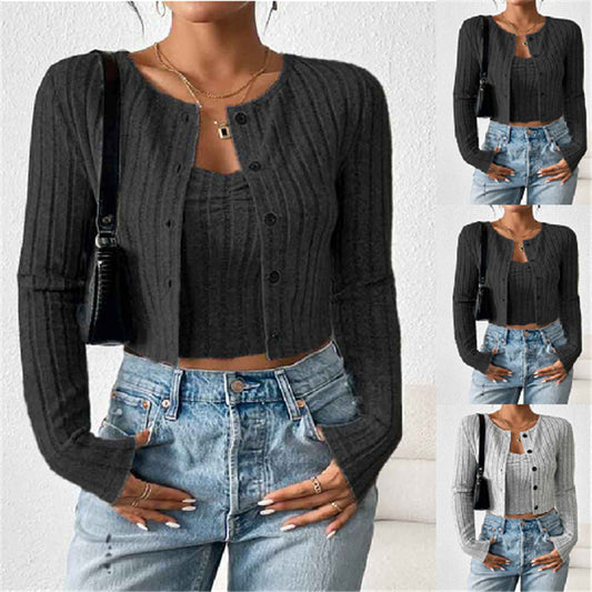 Cardigan décontracté pour femmes au design côtelé étroit avec patte de boutonnage Chic und Stil