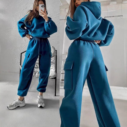 Women Sporty Hoodie Set and Chic Cargo Pants Style