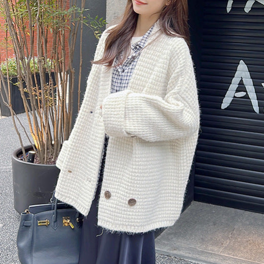 Dame cardigan avec fermeture à double bouton et matériau doux Chic und Stil
