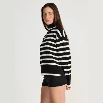 Pull-over à col roulé rayé pour femmes avec coupe décontractée Chic und Stil