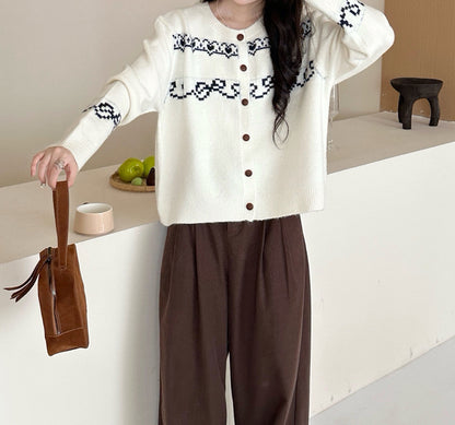 Dames Cardigan en tricot douillet avec motif unique Chic und Stil