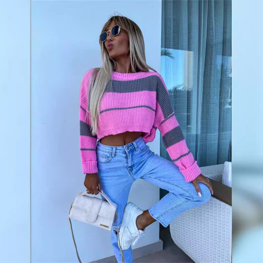 Pull en tricot cropped pour femmes avec des rayures colorées Chic und Stil