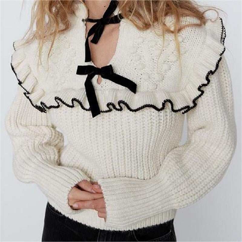 Pull en tricot femme avec col à volants et nœuds décoratifs Chic und Stil