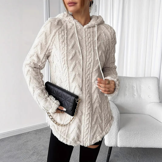 Dames Pull à capuche en peluche avec design en tresses Chic und Stil