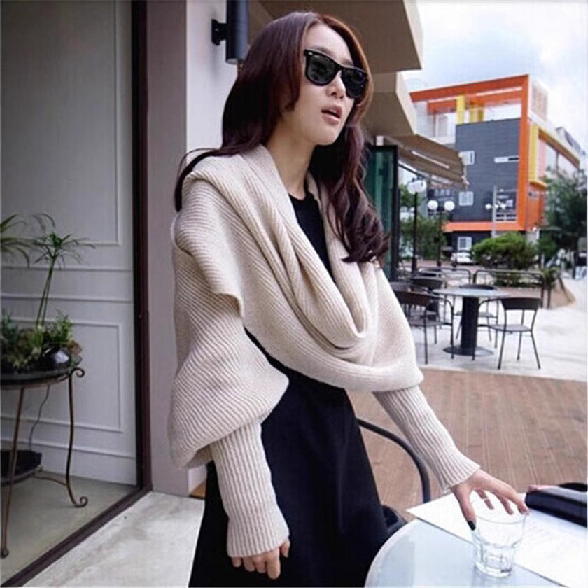Knitted scarf for women with a stylish design and comfortable wear Chic und Still