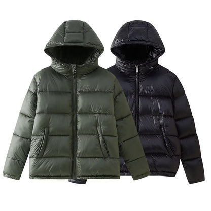 Functional winter jacket for women with integrated hood and side pockets Chic and Style