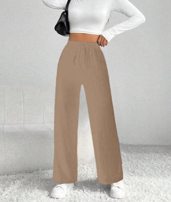 Wide pleated pants for women with elastic waist Chic und Stil