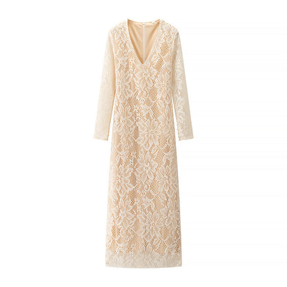 Robe en dentelle pour femmes avec décolleté en V et manches longues Chic und Stil