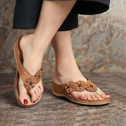 Sandales de bien-être pour femmes à motifs avec décor floral Chic und Stil
