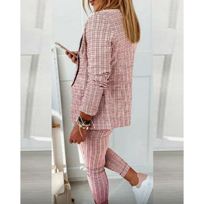 Chic and Style women's blazer and pants set