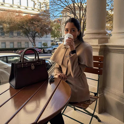 Manteau élégant en cape pour femmes Chic & Stil