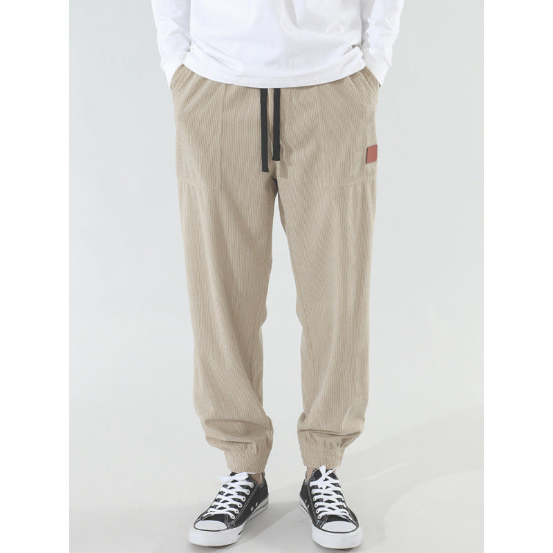 Comfortable casual pants for men with elastic waistband and relaxed fit Chic und Stil