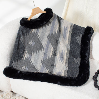Pull en peluche pour femmes avec garniture en fausse fourrure de haute qualité et motif géométrique Chic und Stil