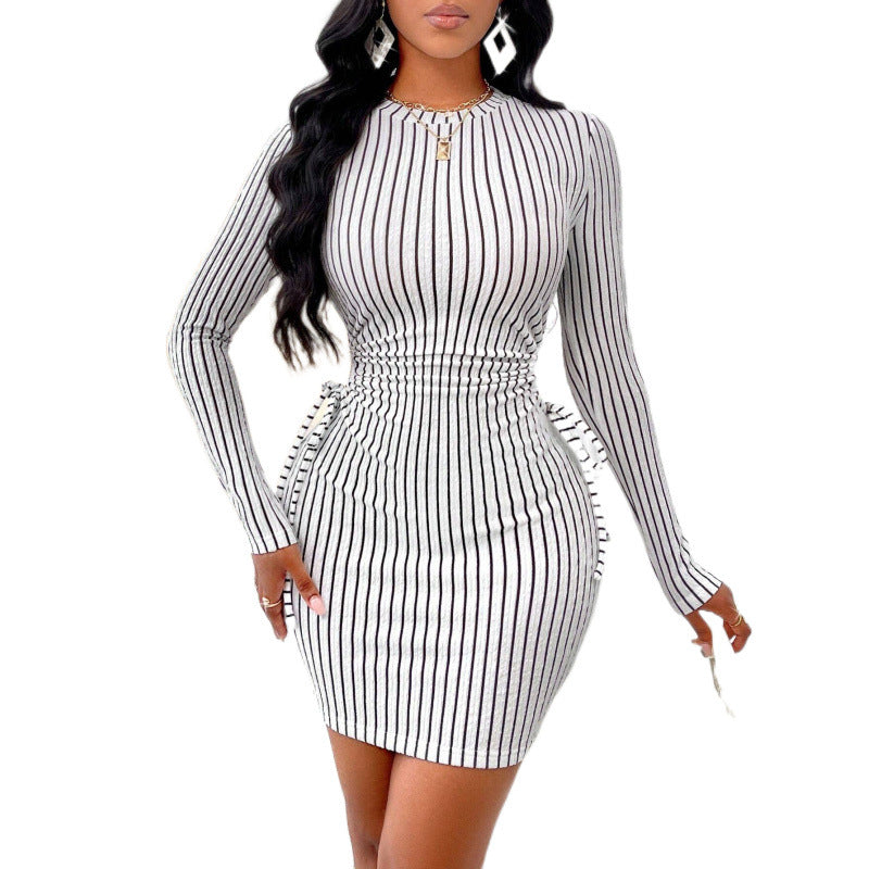 Robe ajustée femme avec fronces et motif rayé Chic und Stil