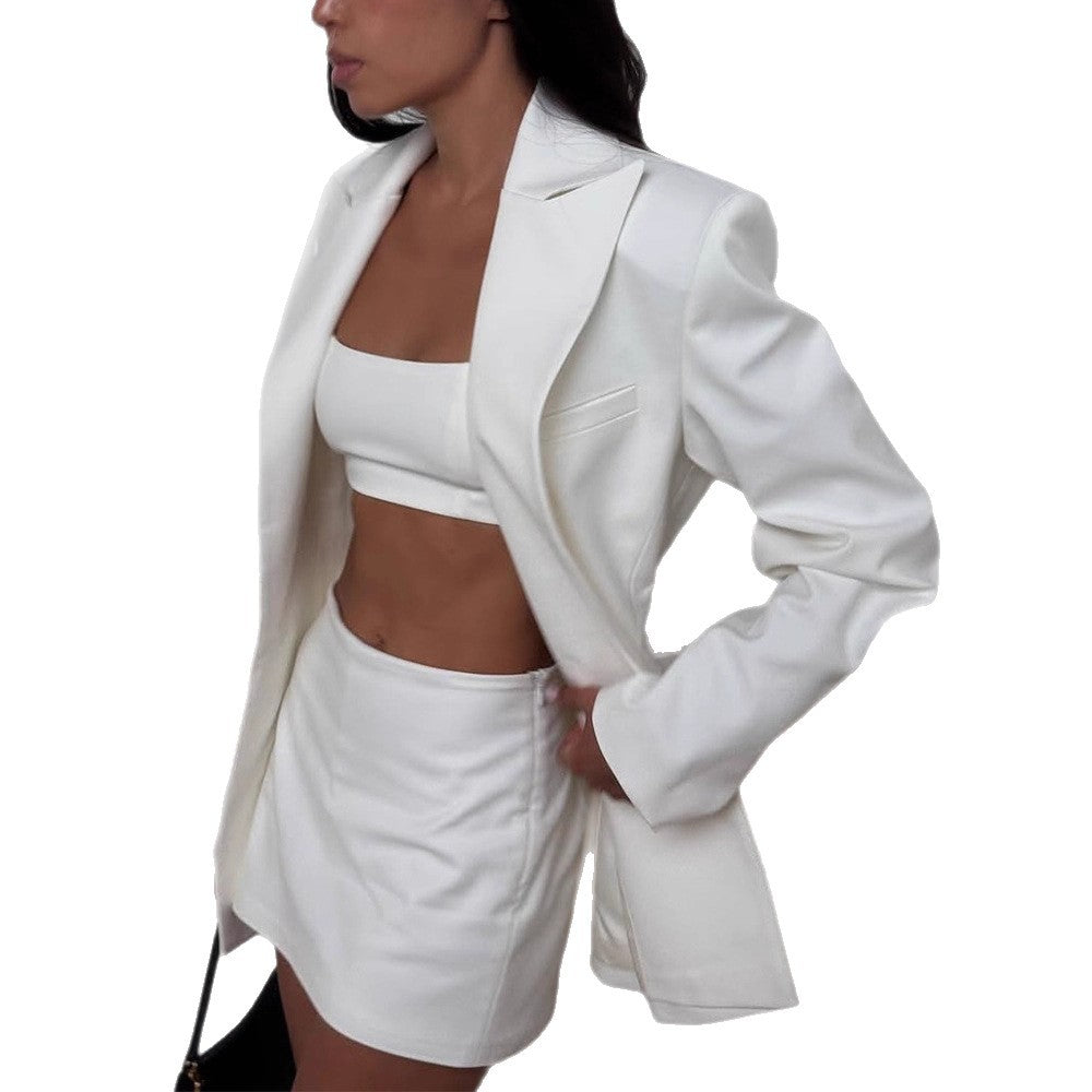 Dames Blazer élégant avec coupe cintrée Chic und Stil
